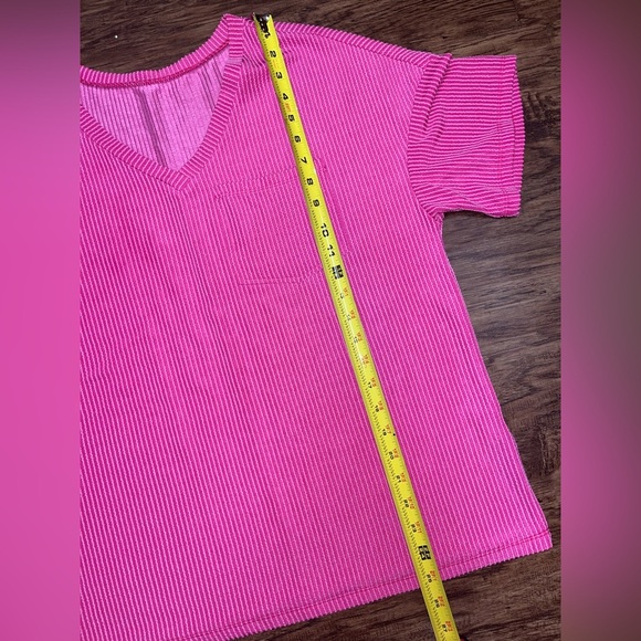 SHEIN Oversized Pocket Tee Size Medium NWOT - Picture 6 of 8